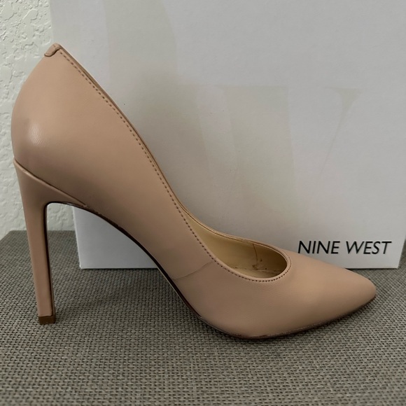 Nine West Tatiana Natural Leather Stiletto Heels, size 6.5 - Picture 1 of 5